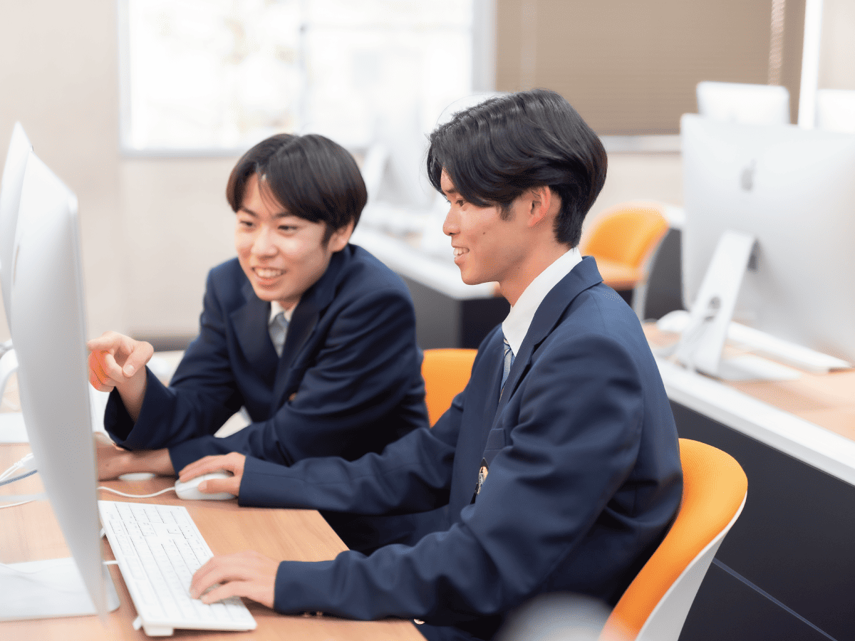 情報ビジネス科