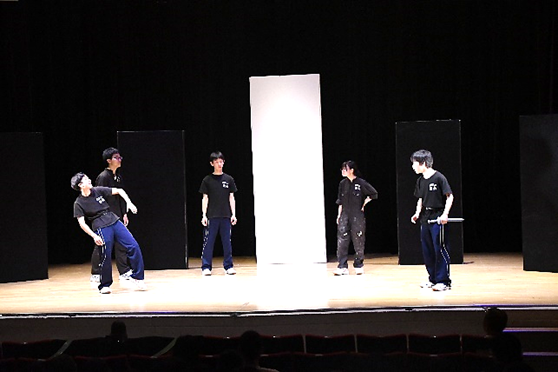実験劇場で演劇部上演