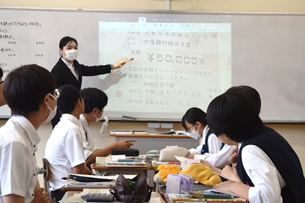 教育実習生による研究授業！