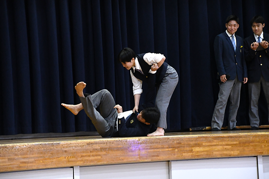 新入生への部活動紹介と新入生歓迎会