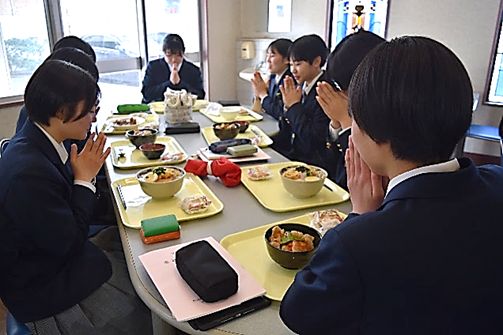 食堂リニューアル