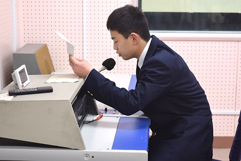 委員校内放送