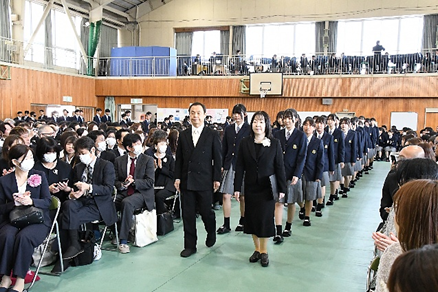 令和７年度入学式