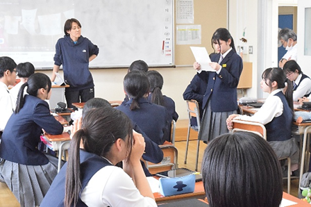１年生 人権教育LHR(SNSの使い方を考える)