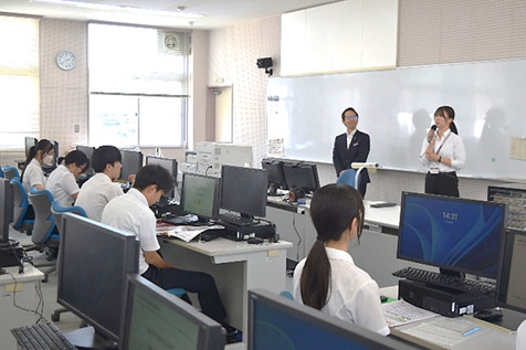 【総合的な探究の時間】「地元企業を知る」～進路を考えるきっかけに～