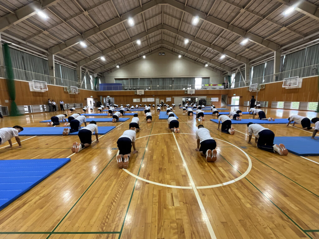 教育実習生の研究授業風景｜東商トピックス
