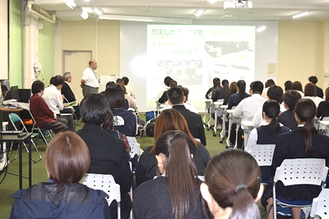 中学校3年生・保護者対象 学校説明会!