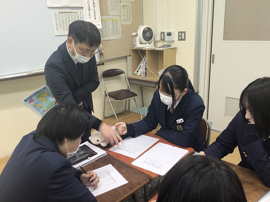 岡山東税務署　租税教室