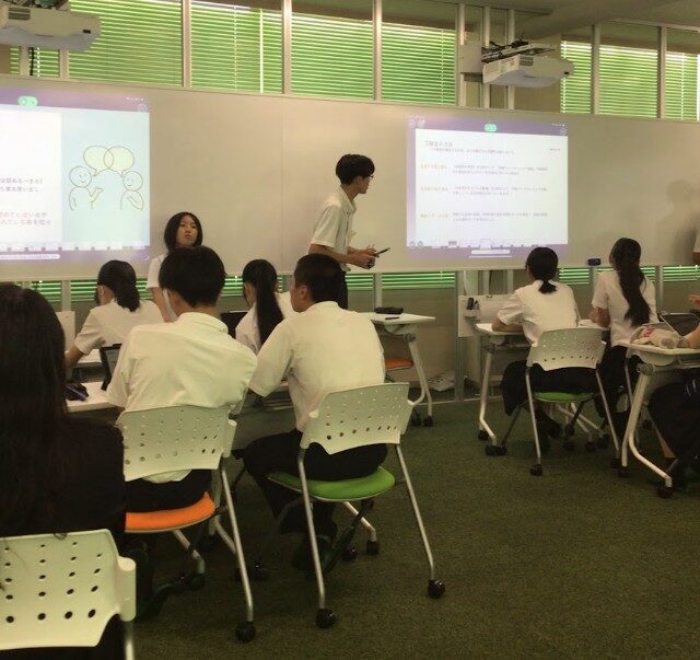 【2年生】総合的な探究の時間「ダイバーシティ学習」グループ内発表を行いました！